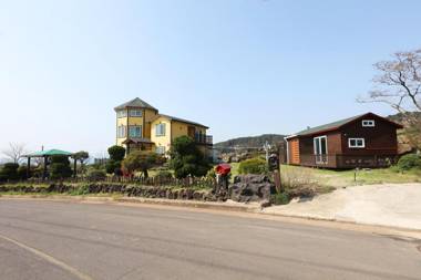 Hue in Aewol Pension