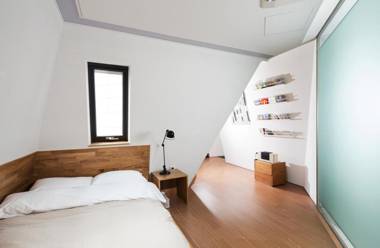 Aroundfollie Lodge Twin A