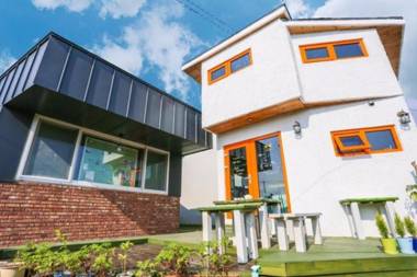 Seoguipo Positano In Jeju Pension