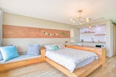 Jeju Ivy Terrace Pension