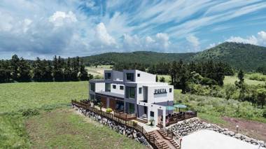 Jeju Poeta Pension