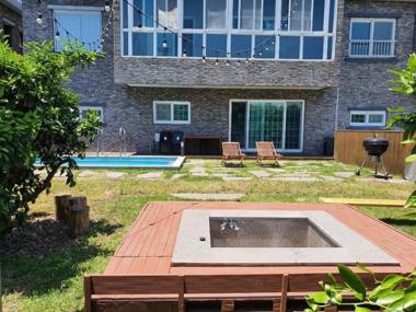 Jeju daehliae pension