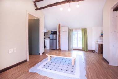 Jeju pension doldamnomo jip doldamjeom