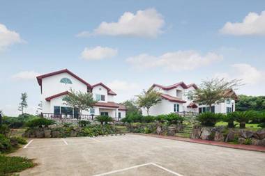 jeju dodamcheon pension