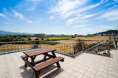 Jeju e House Pension