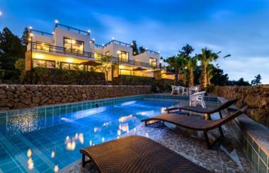 Seogwipo Who House Pool Villa