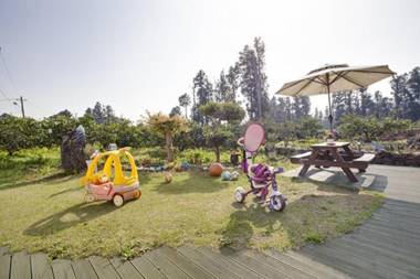 Seogwipo Teomuni House Pension