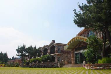 Jeju TS Hostel