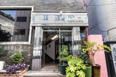 Jeju Yeongsung Motel