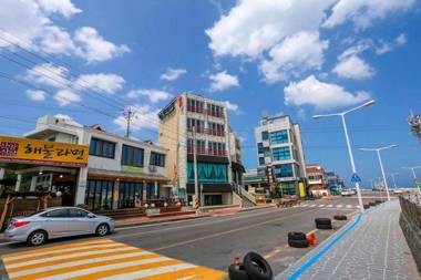 Jeju Iho Beach Pension