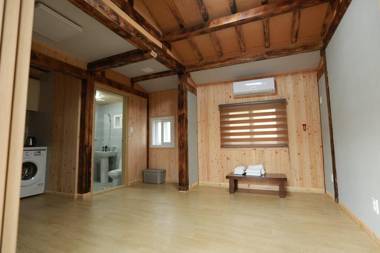 Seogwipo Chogain inn Guest House