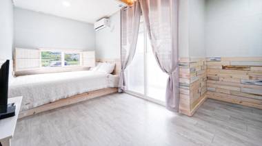 Jeju Hayan Byeol Pension