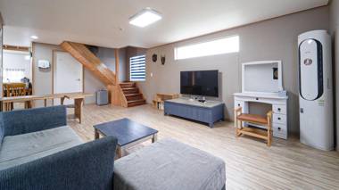 Seogwipo Haemil dokchae Pension