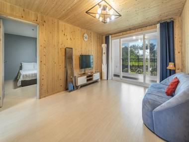 Jeju Timbeohouse Pension