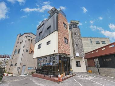 Jeju eseutteuleya pension