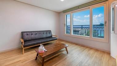 Jeju Jang Sugot Pension