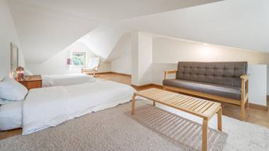 Jeju Eltzutown Pension