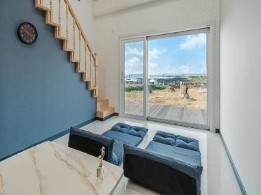 Jeju sihyeonuipungcha pension