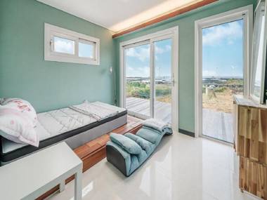 Jeju sihyeonuipungcha pension