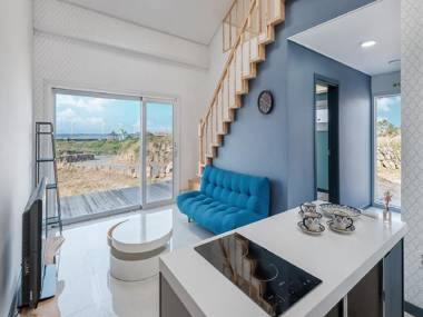 Jeju sihyeonuipungcha pension