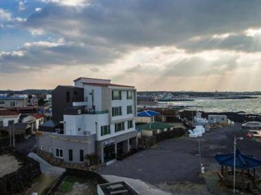 Sleep in The Sea Pension