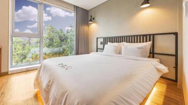 Jeju Maru Hotel & Cafe