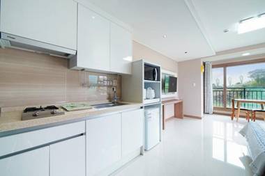 Jeju Mulmerang Pension