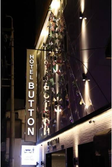 Button Hotel