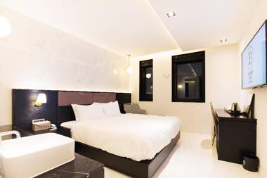 Brown Dot Busan Station Sky Garden