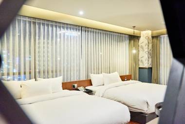 Brown Dot Hotel Songjung