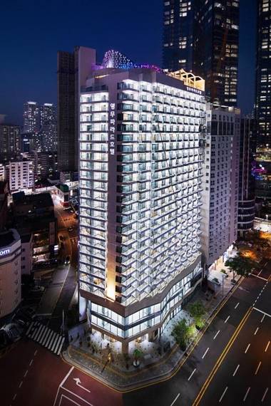 Youngmu Parade Hotel