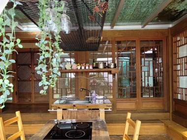 Gyeongju Namsan Hanok