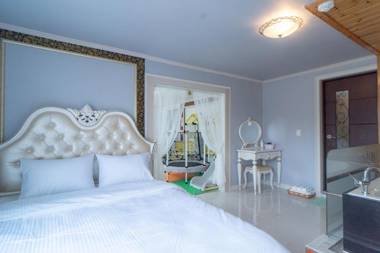 Gyeongju Molina Fence