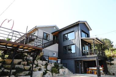 Gyeongju Happy Dream Pension