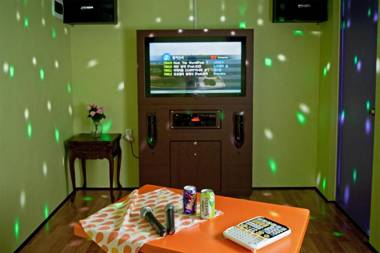 Gyeongju epilogue pension spa breakfast noraebang