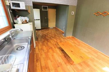 People with good mountains