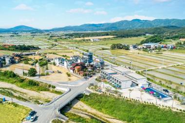 Gyeongju Pension 700