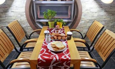 Gyeongju La Vie Est Belle Pension