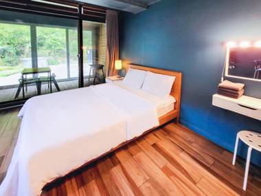 Gyeongju Local 054 Poolvilla Pension