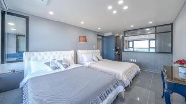 Gampo Beach Hill Poolvilla Pension