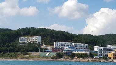 Gyeongju Ive Poolvilla Cha