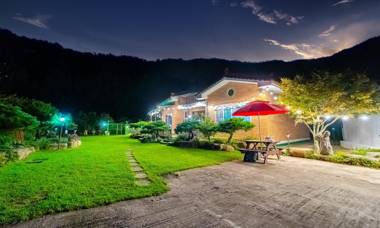 Kyeongju The Hue Pool Villa