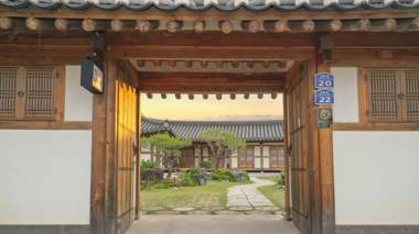Hanok 1beonga hanok pension