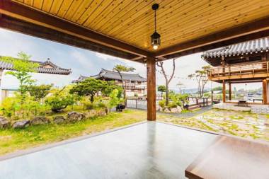 Gyeongju West Namsan Hanok Pension