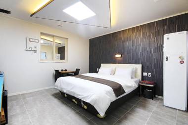 Gwangju Chungjangro Gold Brown Hotel