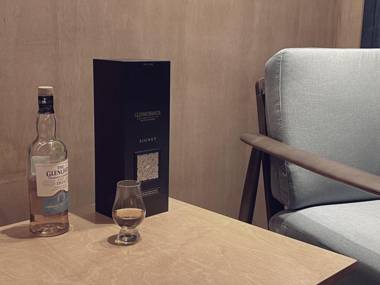 Gwangju Seojeongjeokin Hotel (광주 서정적인 호텔)