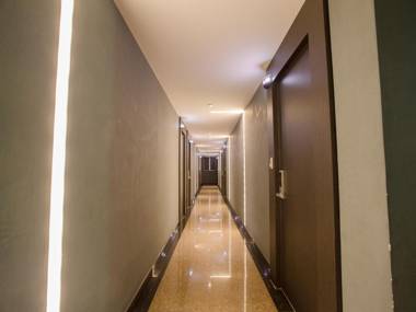 M7 Business Hotel