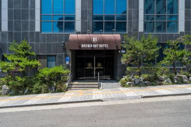 Brown Dot Hotel Incheon Songdo