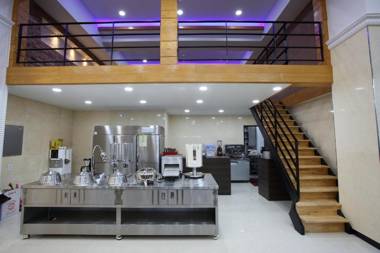 Diamond Tourist Hotel