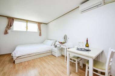 Ganghwa Naerimong Pension